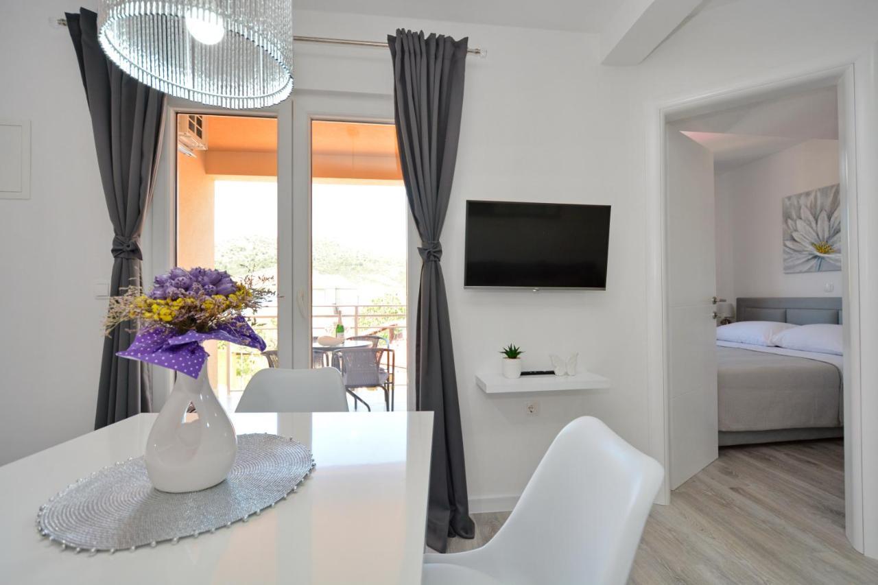 Apartmani Maris Poljica  エクステリア 写真