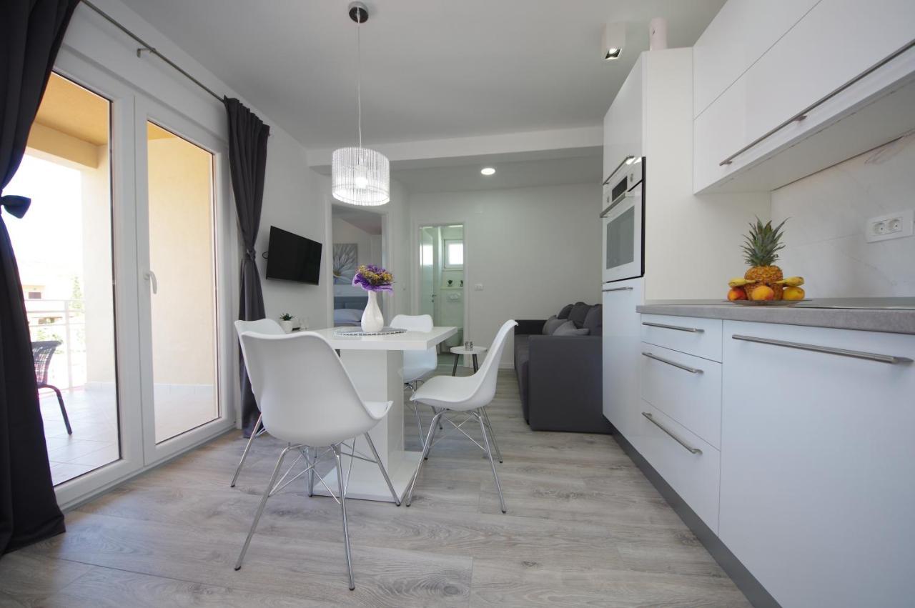 Apartmani Maris Poljica  エクステリア 写真