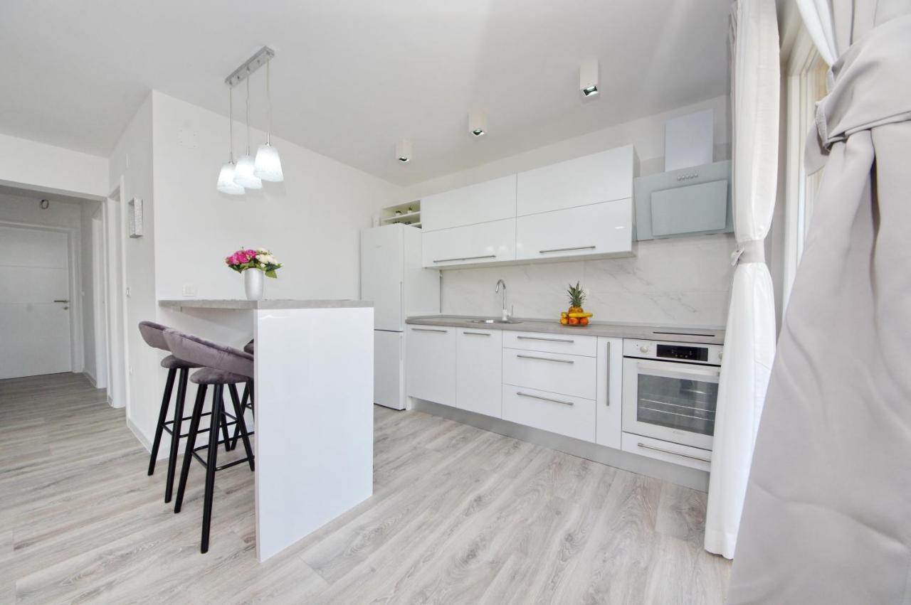 Apartmani Maris Poljica  エクステリア 写真