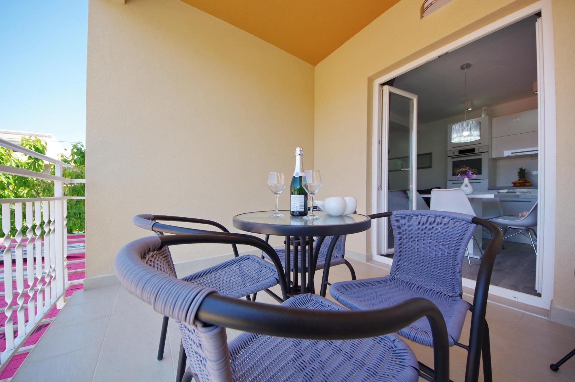 Apartmani Maris Poljica  部屋 写真